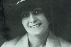 Женщину похоронили спустя 100 лет после ее убийства