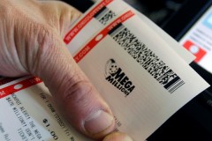 Лотерейный билет в США сорвал джекпот в полмиллиарда долларов